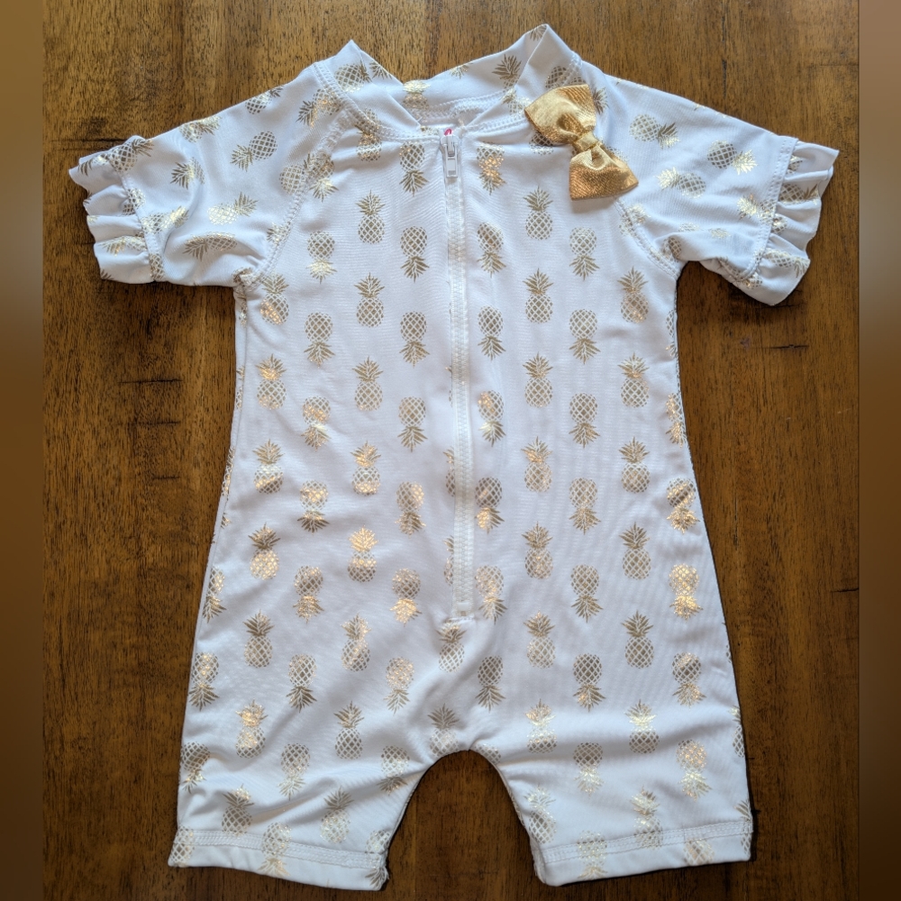 Elegant White and Gold One Piece Swimwear with Puff Sleeves